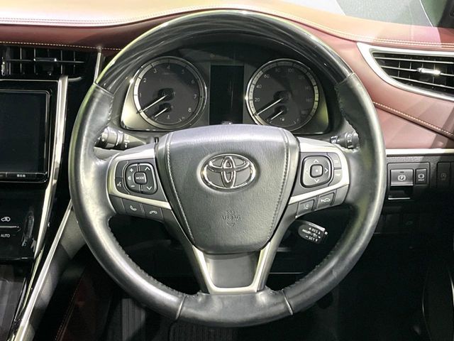TOYOTA HARRIER 2WD 2018 Image 31