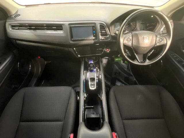 HONDA VEZEL HYBRID 2017 Image 31