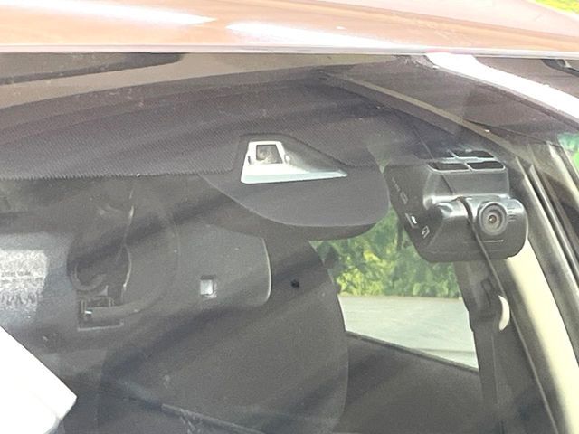 HONDA VEZEL HYBRID 2017 Image 31