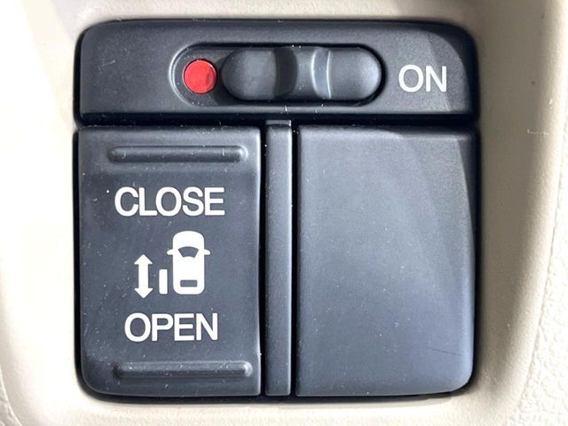 HONDA N BOX 2013 Image 31