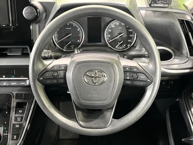 TOYOTA NOAH 4WD 2022 Image 31