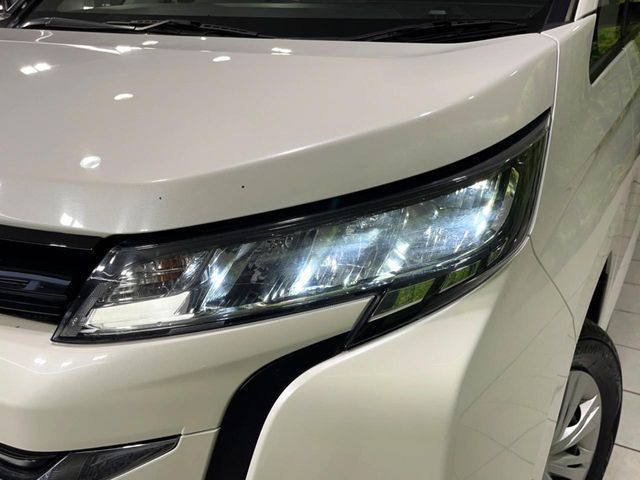 TOYOTA NOAH 4WD 2022 Image 31