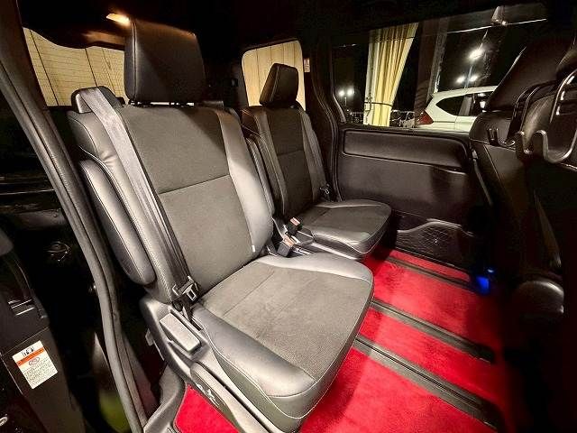 TOYOTA NOAH HYBRID 2019 Image 31