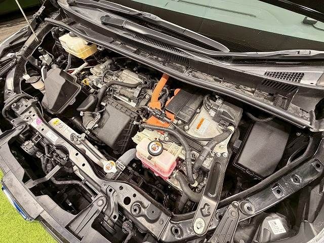 TOYOTA NOAH HYBRID 2019 Image 31