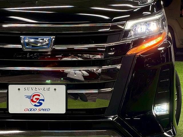 TOYOTA NOAH HYBRID 2019 Image 31