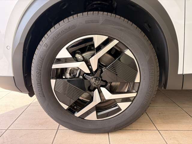 PEUGEOT 2008 2025 Image 31