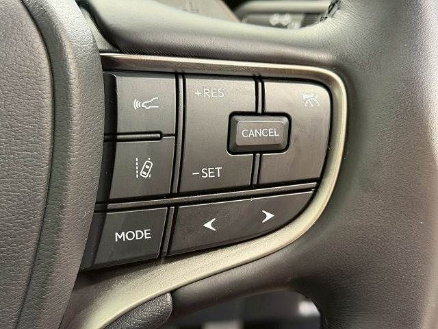 TOYOTA LEXUS UX250H 2023 Image 31