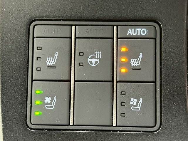 TOYOTA LEXUS UX250H 2023 Image 31