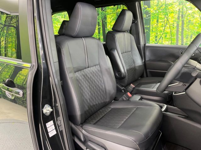 TOYOTA NOAH HYBRID 2025 Image 31