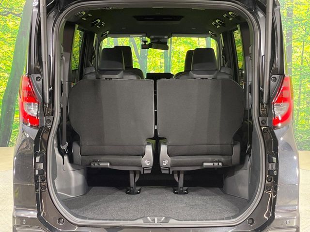 TOYOTA NOAH HYBRID 2025 Image 31