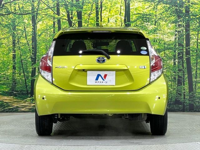 TOYOTA AQUA 2015 Image 31