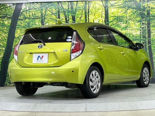 TOYOTA AQUA 2015 Image 31