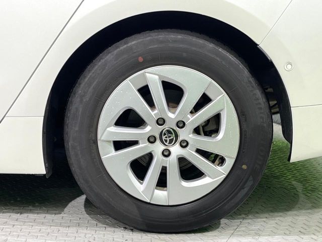 TOYOTA PRIUS 2017 Image 31