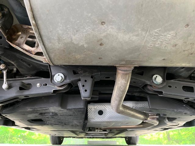 TOYOTA PRIUS 2017 Image 31