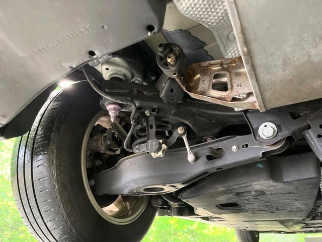 TOYOTA PRIUS 2017 Image 31