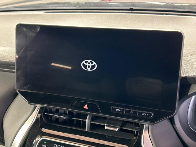 TOYOTA HARRIER 2WD 2023 Image 31