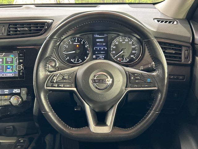 NISSAN X-TRAIL 2WD 2017 Image 31