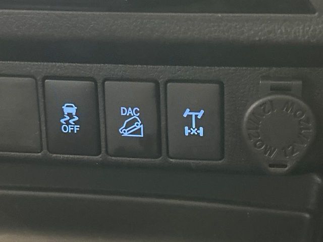 TOYOTA HILUX 4WD 2020 Image 31