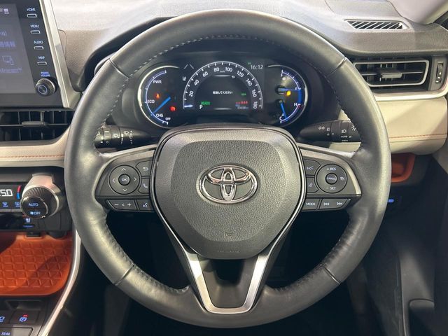 TOYOTA RAV4 HYBRID 4WD 2021 Image 31