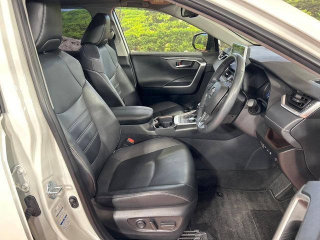 TOYOTA RAV4 HYBRID 4WD 2021 Image 31