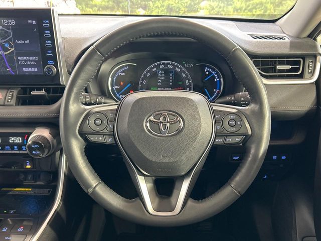 TOYOTA RAV4 HYBRID 4WD 2021 Image 31