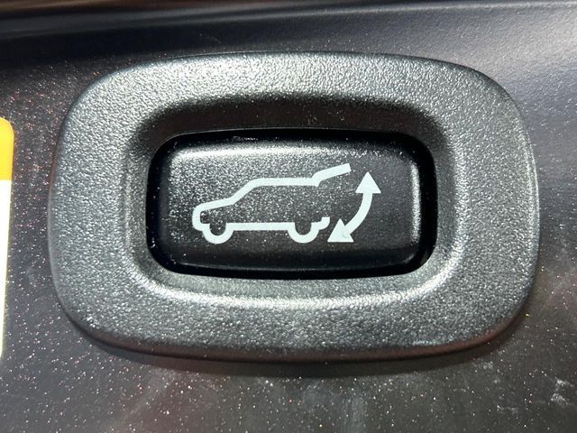 MITSUBISHI OUTLANDER PHEV 2017 Image 31