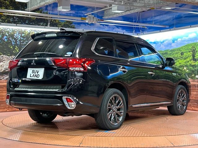 MITSUBISHI OUTLANDER PHEV 2017 Image 31