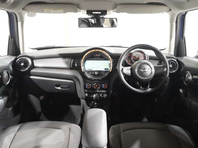 BMW MINI COOPER 5DOO 2016 Image 31