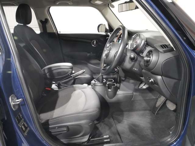 BMW MINI COOPER 5DOO 2016 Image 31