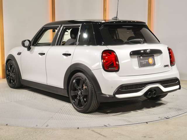BMW MINI COOPER S 5DOOR 2023 Image 31