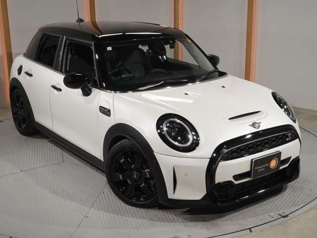 BMW MINI COOPER S 5DOOR 2023 Image 31