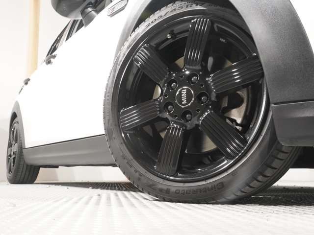 BMW MINI COOPER S 5DOOR 2023 Image 31