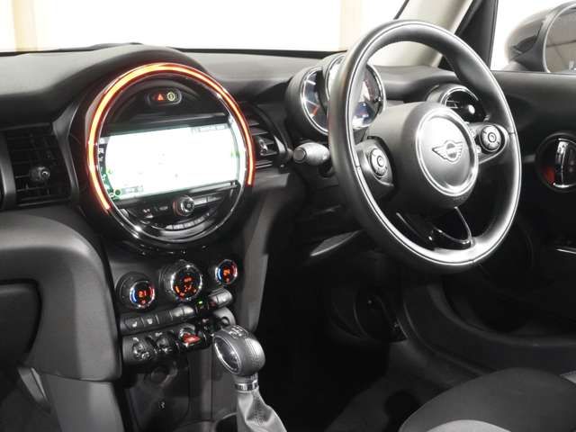 BMW MINI COOPER D 5DOOR 2019 Image 31