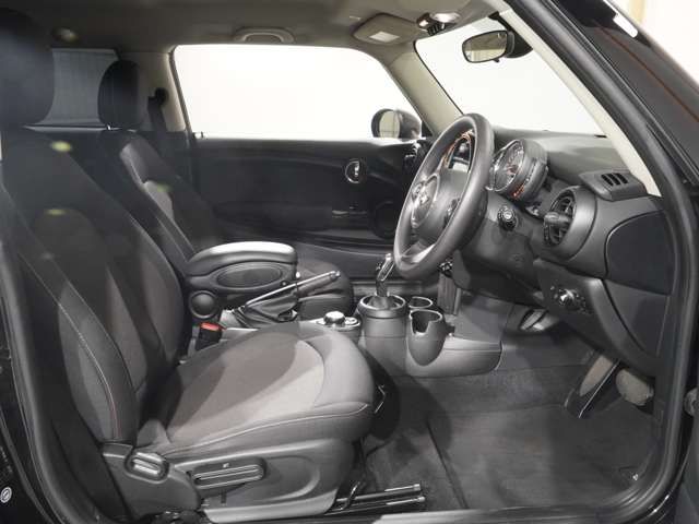 BMW MINI ONE 2019 Image 31