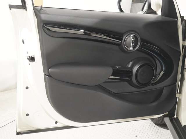 BMW MINI ONE 5DOOR 2021 Image 31