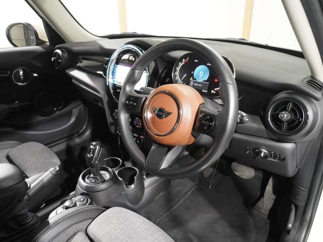 BMW MINI ONE 5DOOR 2021 Image 31