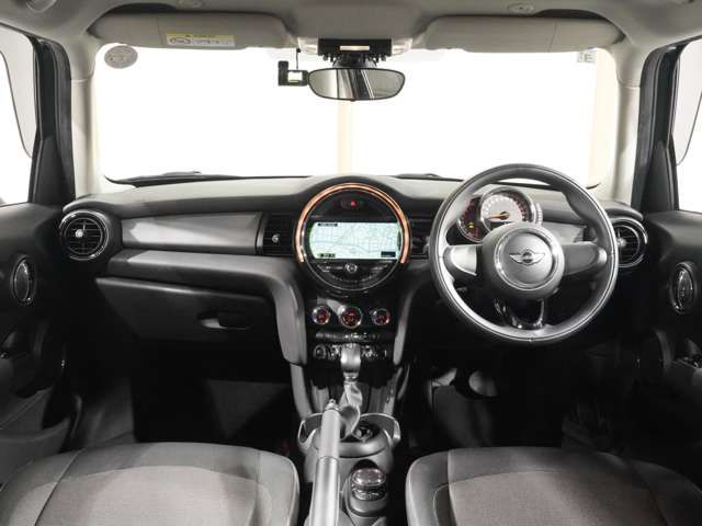 BMW MINI COOPER 5DOO 2017 Image 31