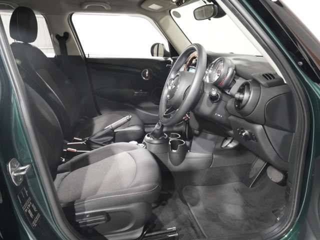 BMW MINI COOPER 5DOO 2017 Image 31