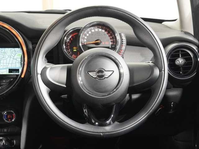 BMW MINI COOPER 5DOO 2017 Image 31
