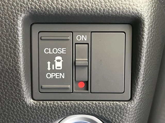 HONDA N BOX CUSTOM 2022 Image 31