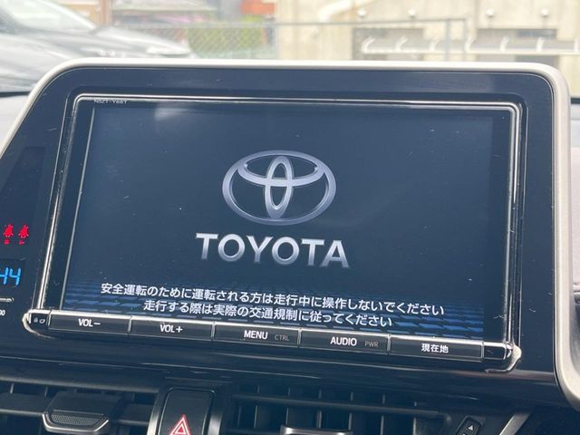 TOYOTA C-HR 2017 Image 31