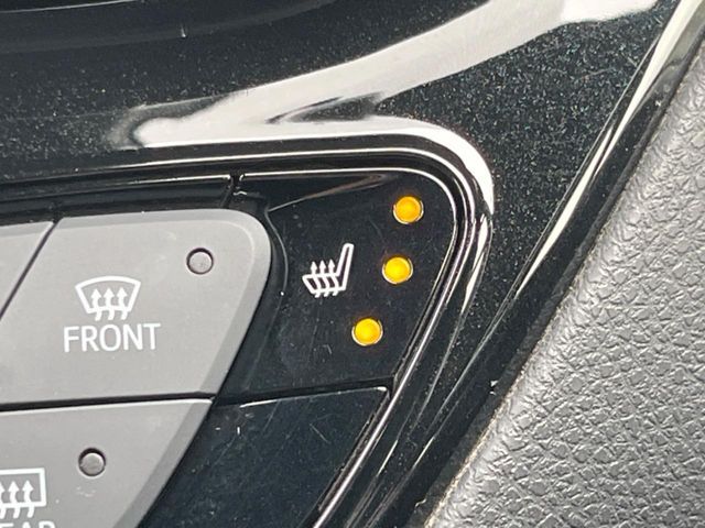 TOYOTA C-HR 2017 Image 31