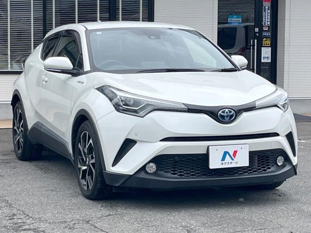 TOYOTA C-HR 2017 Image 31