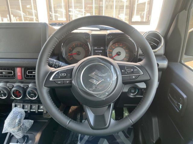 SUZUKI JIMNY NOMADE 2026 Image 31