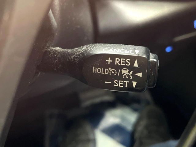 TOYOTA C-HR 2017 Image 31