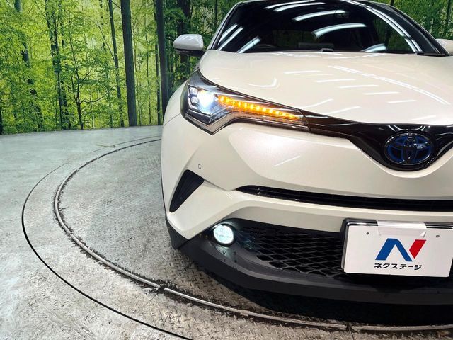 TOYOTA C-HR 2017 Image 31