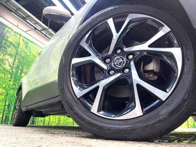 TOYOTA C-HR 2017 Image 31