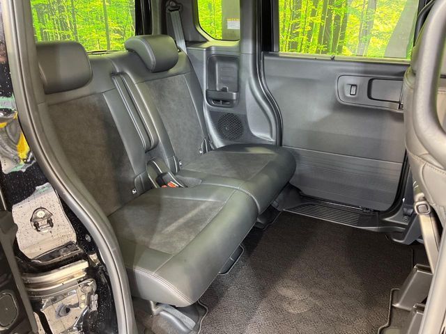 HONDA N BOX CUSTOM 2023 Image 31