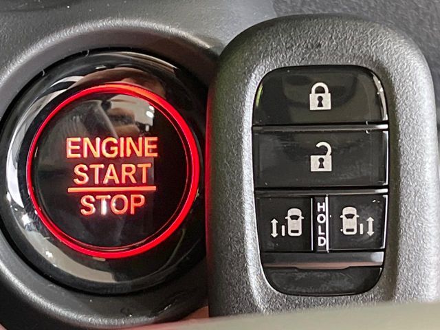 HONDA N BOX CUSTOM 2025 Image 31