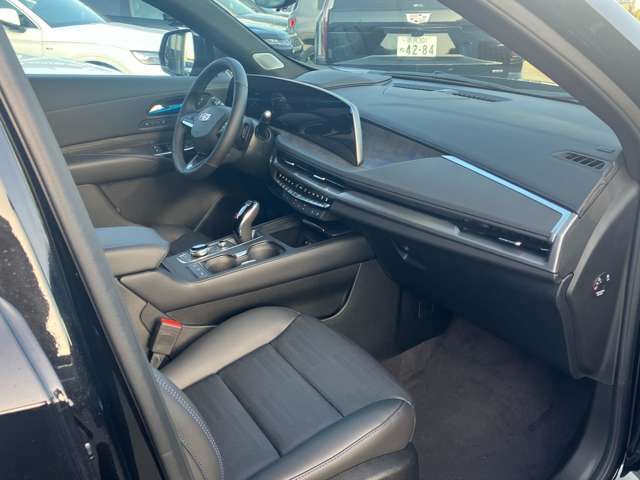 CADILLAC XT4 2025 Image 31